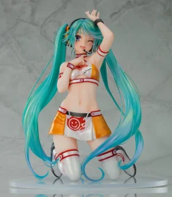 Max Factory Racing Miku 2010 Ver. Art By Kentaro Yabuki 1/7 Scale Figure